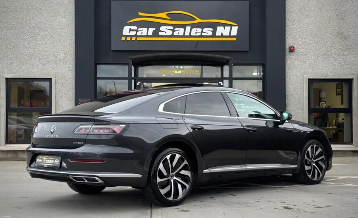 1.4 TSI 13kWh R-Line Fastback 5dr Petrol Plug-in H - Image 3