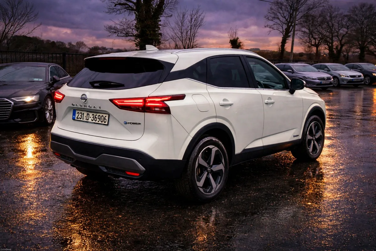 23 Nissan Qashqai SV PREMIUM AUTO - Image 3