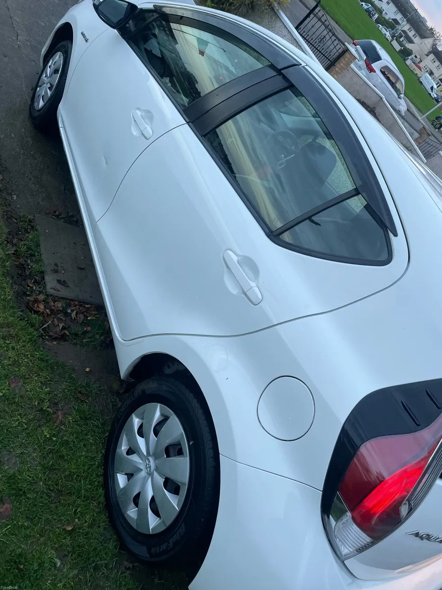 Toyota aqua - Image 1