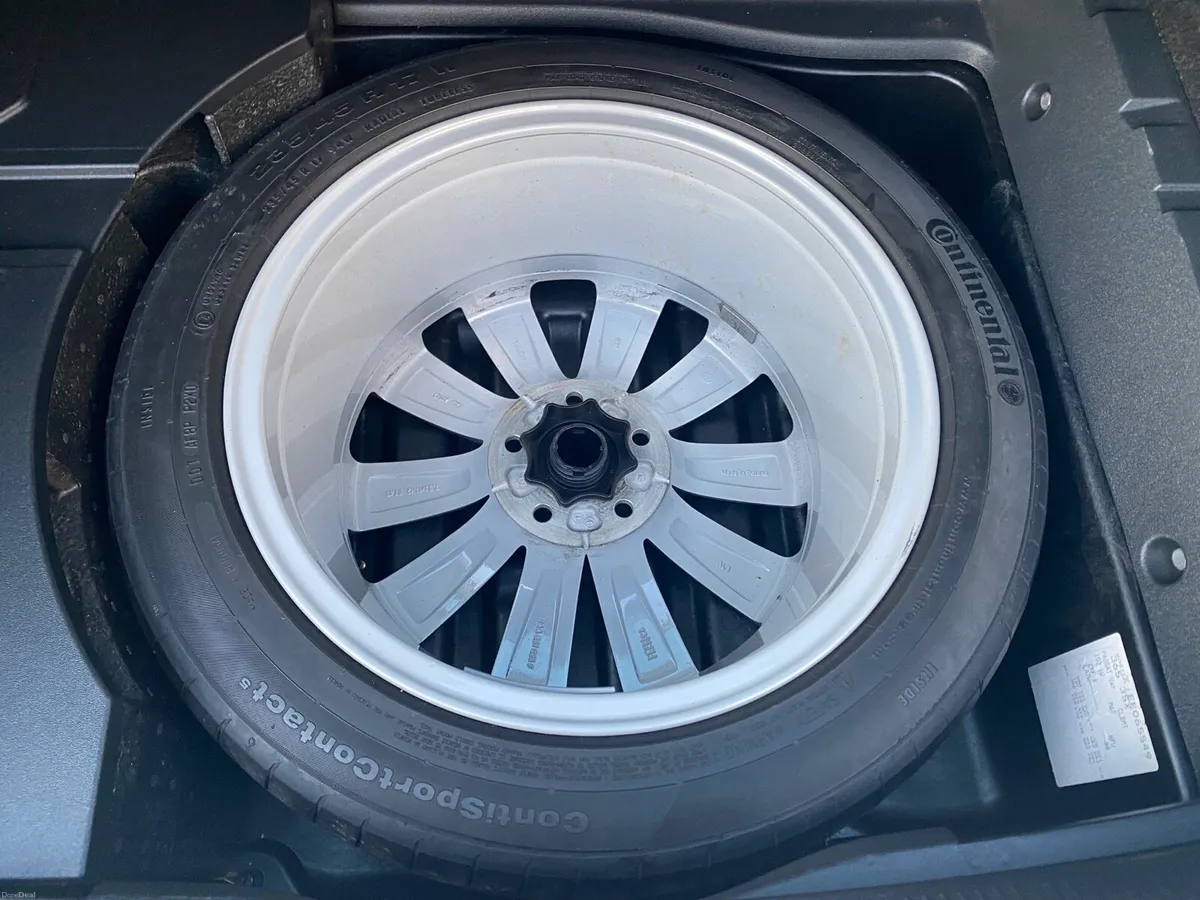 VW Passat 2.0 TDI AS NEW SMALL KMS FSH - Image 3