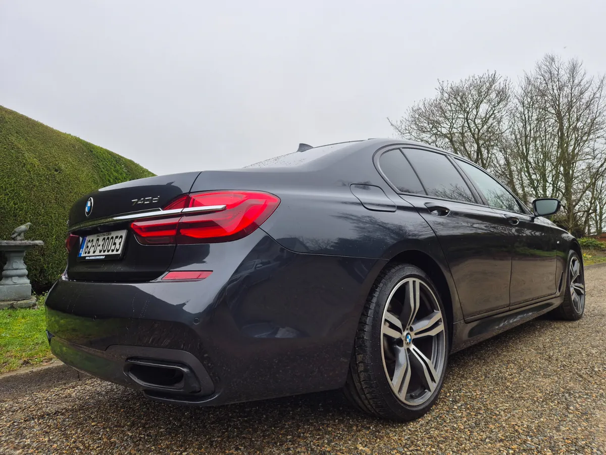 162'BMW 740D M-SPORT X-DRIVE - Image 3