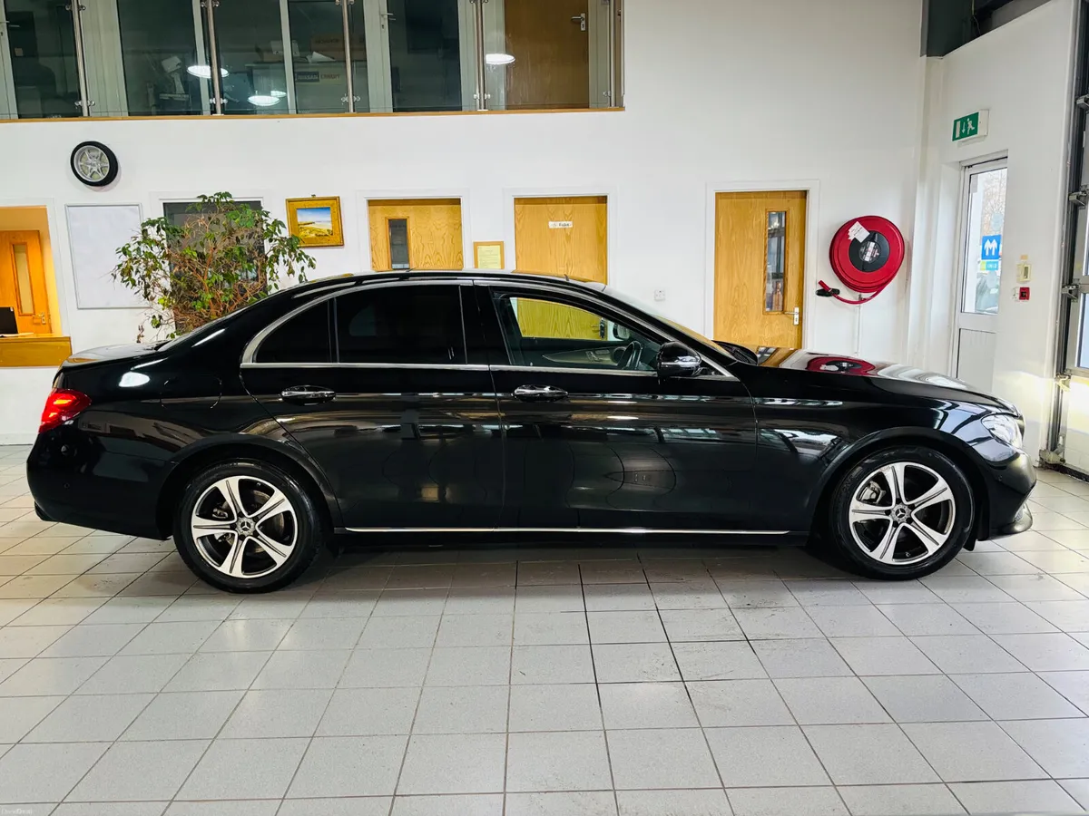 Mercedes-Benz E-Class 2019 Avant-garde - Image 3