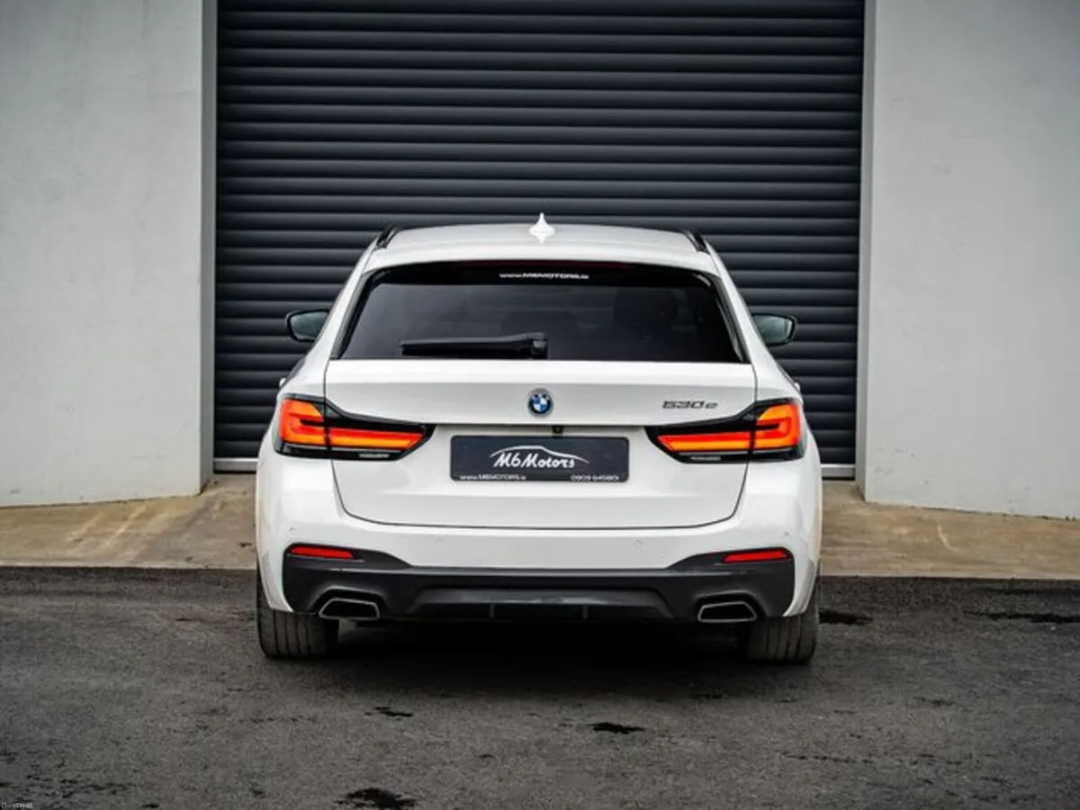 BMW 5-Series 530E M SPORT - Image 4