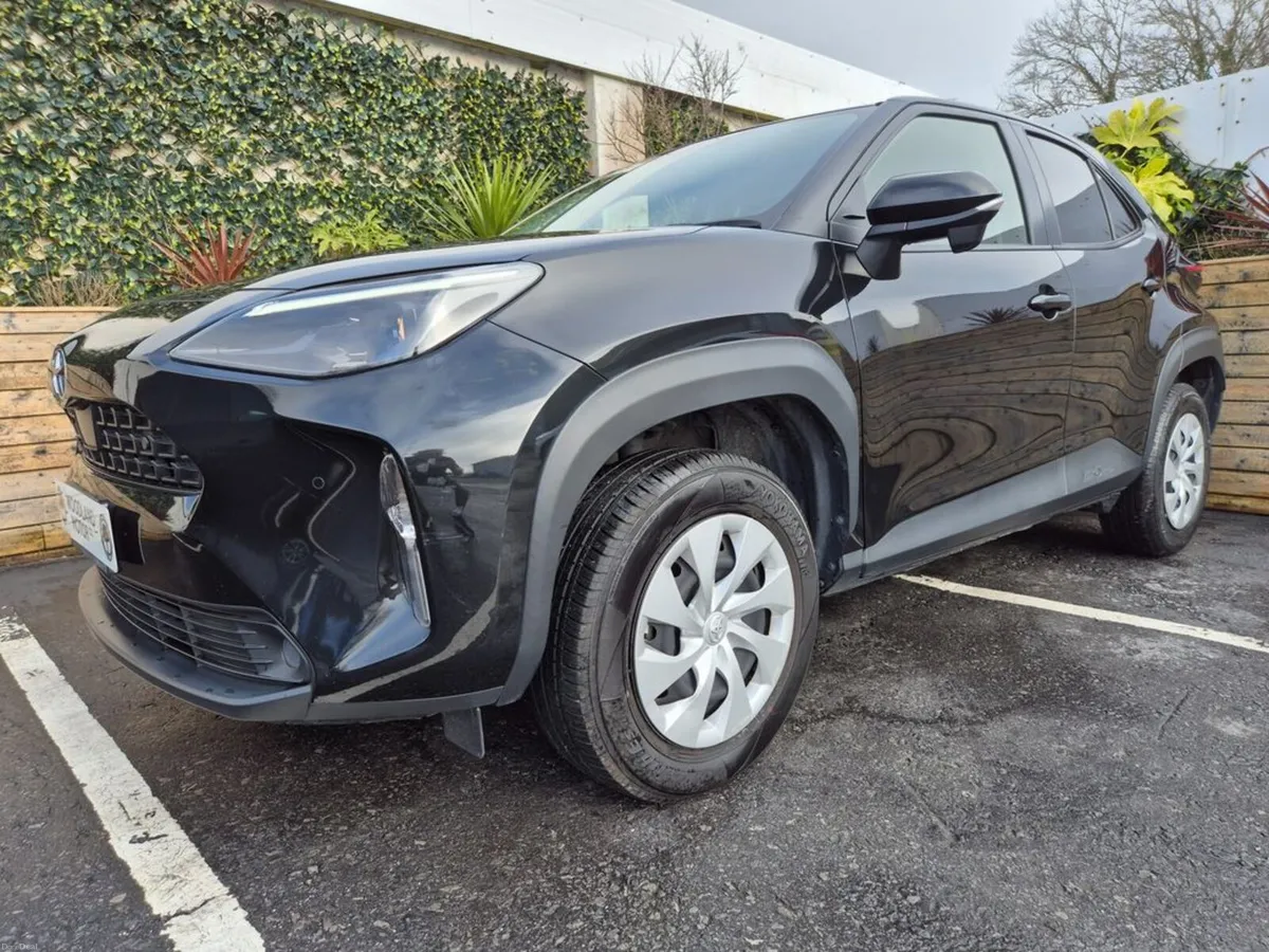 Toyota Yaris Cross 1.5 HYBRID / X SPEC / TAX €160 - Image 1