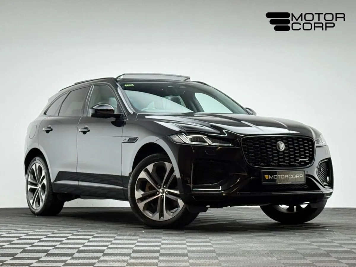 Jaguar F-Pace R-DYNAMIC HSE BLACK - Image 1