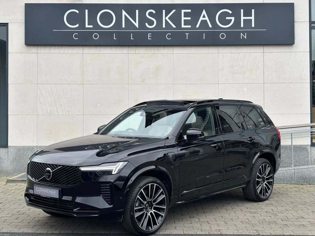 Volvo XC90 T8 ULTRA DARK AWD, BLOND INTERIOR - Image 3