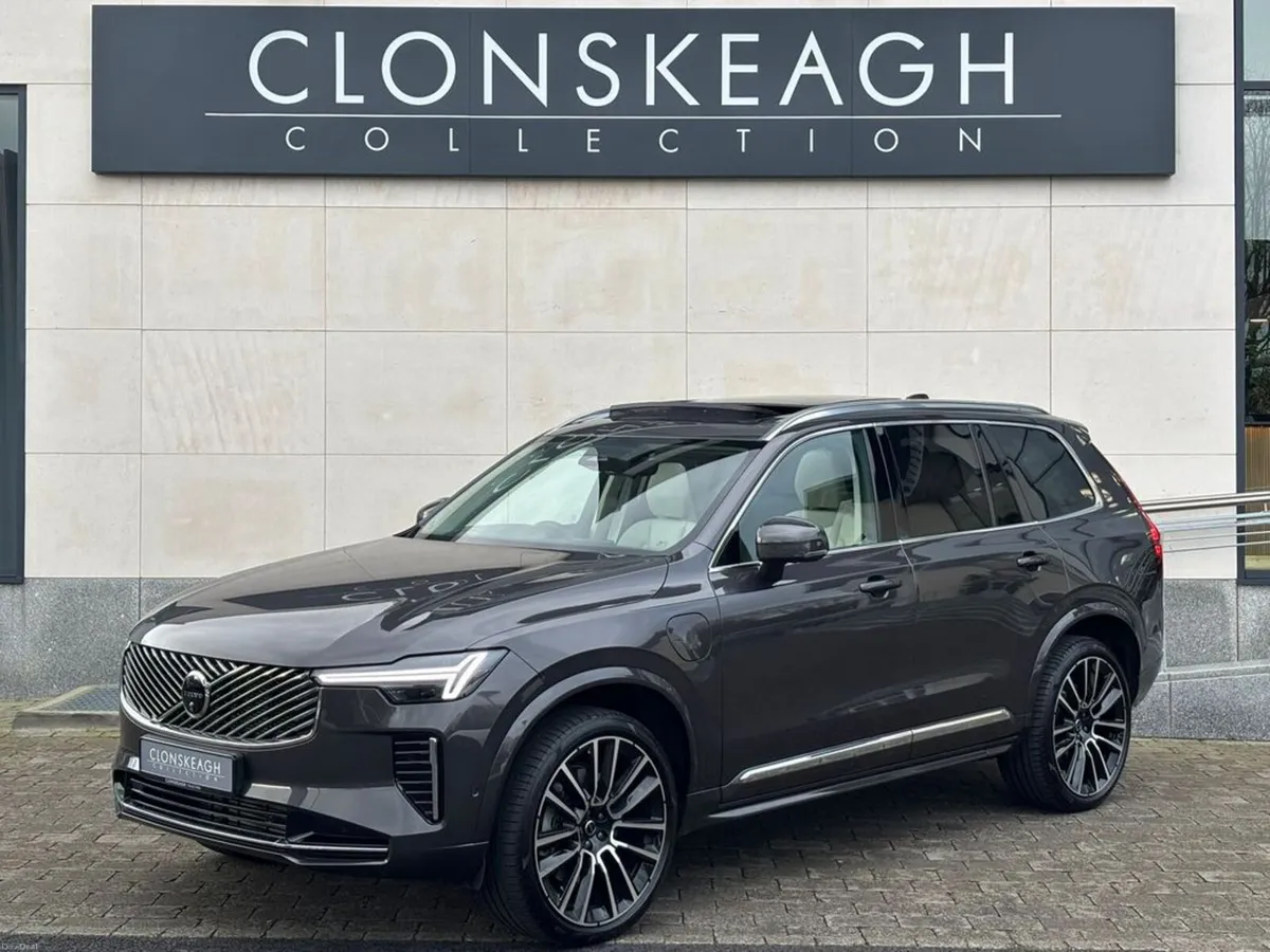 Volvo XC90 T8 ULTRA AWD, BLOND INTERIOR - Image 3