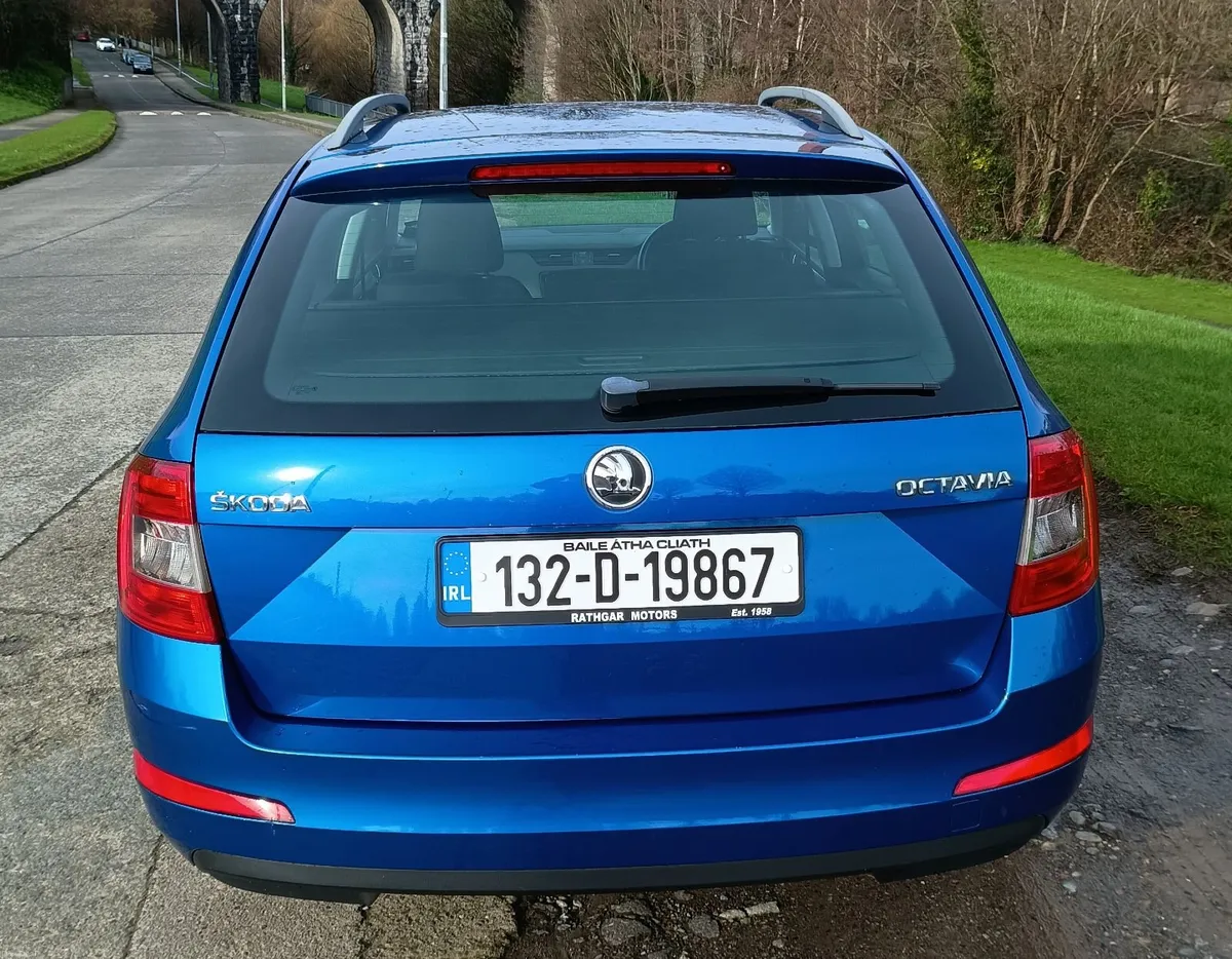 Skoda Octavia 1.2 tsi S petrol estate 2013 - Image 4