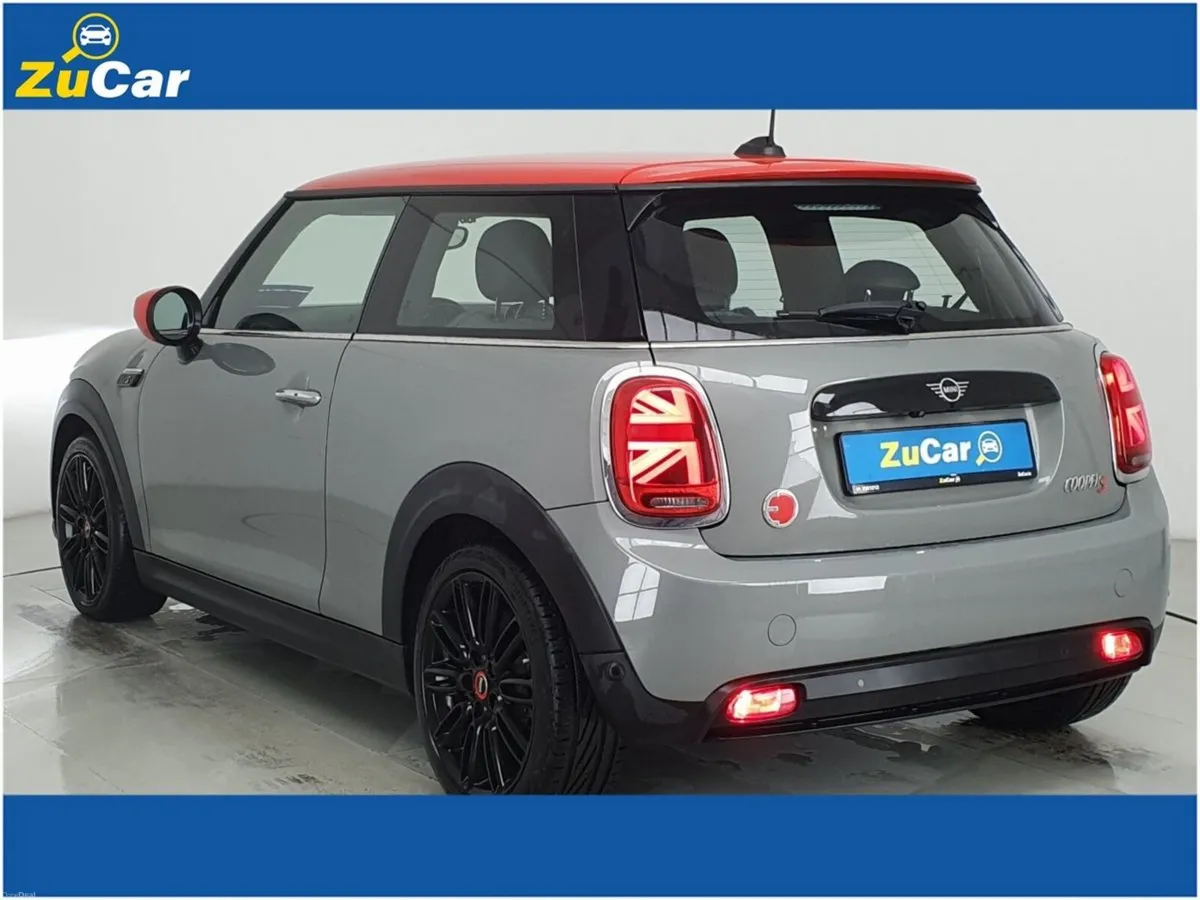 Mini Cooper Cooper Classic Auto - Image 4