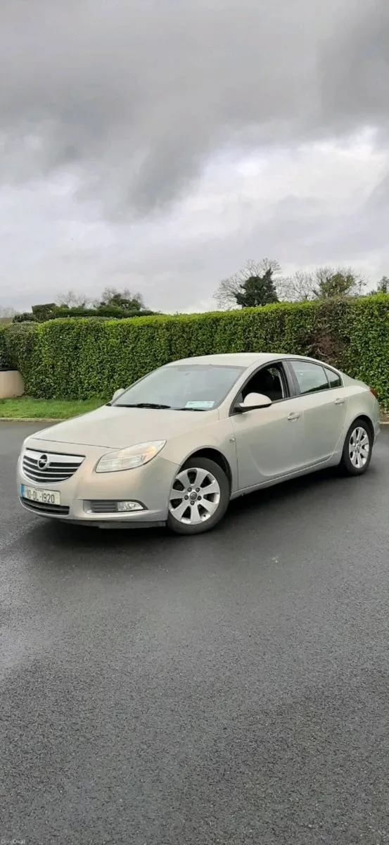 10 OPEL INSIGNIA  2  diesel - Image 1