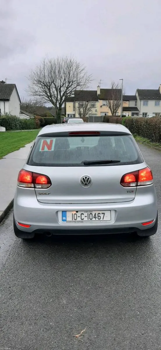 2010 Volkswagen Golf 1.6 TDI - Image 3
