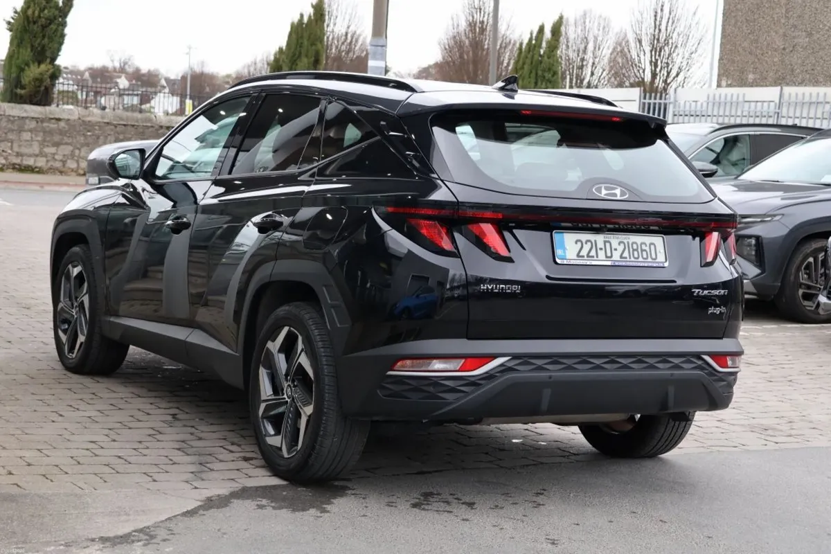 Hyundai Tucson  Executive PHEV Auto 2 Tone Roof - - Image 6