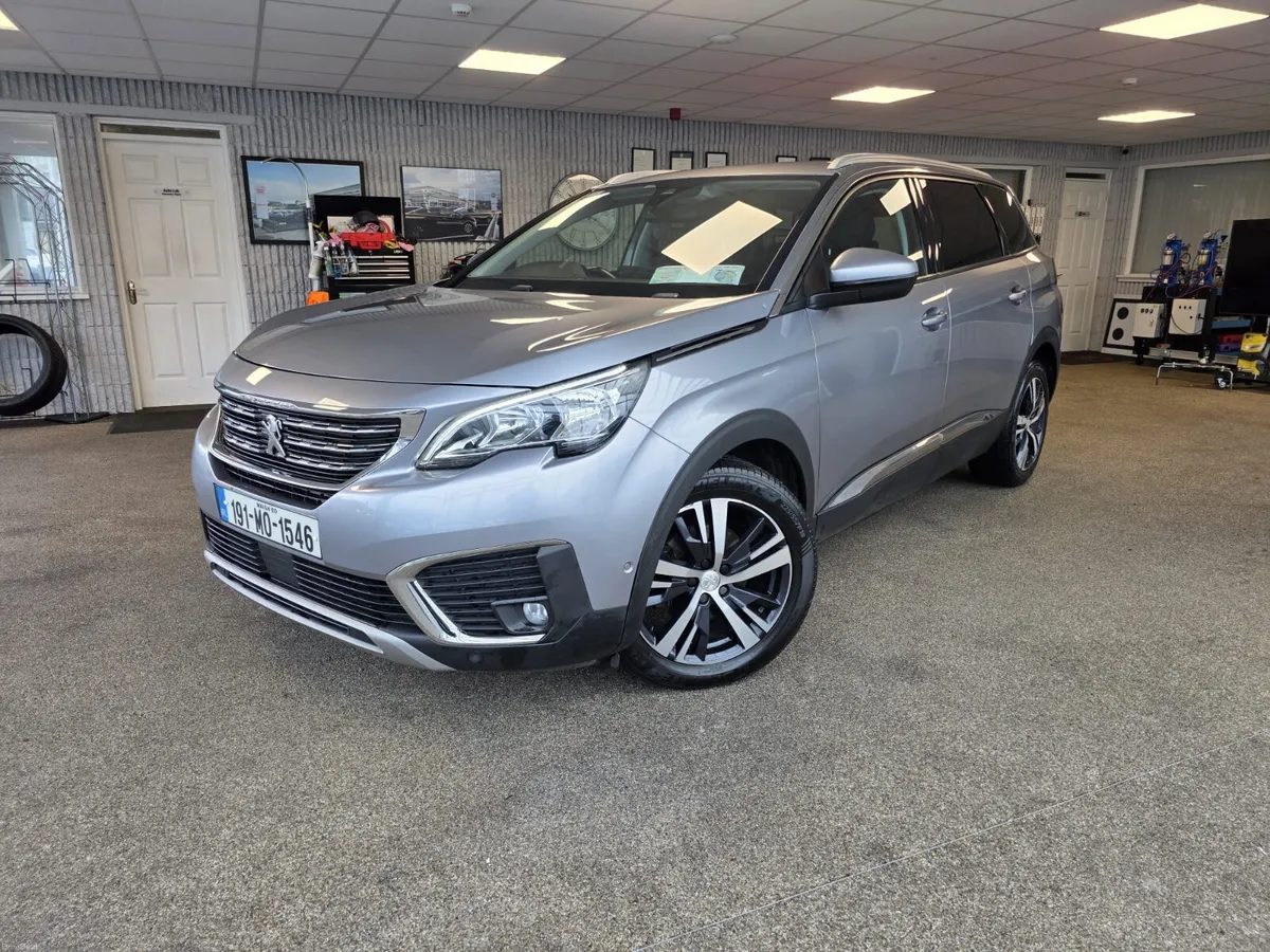 Peugeot 5008 Allure 1.5 Blue hdi 130 2019 - Image 2