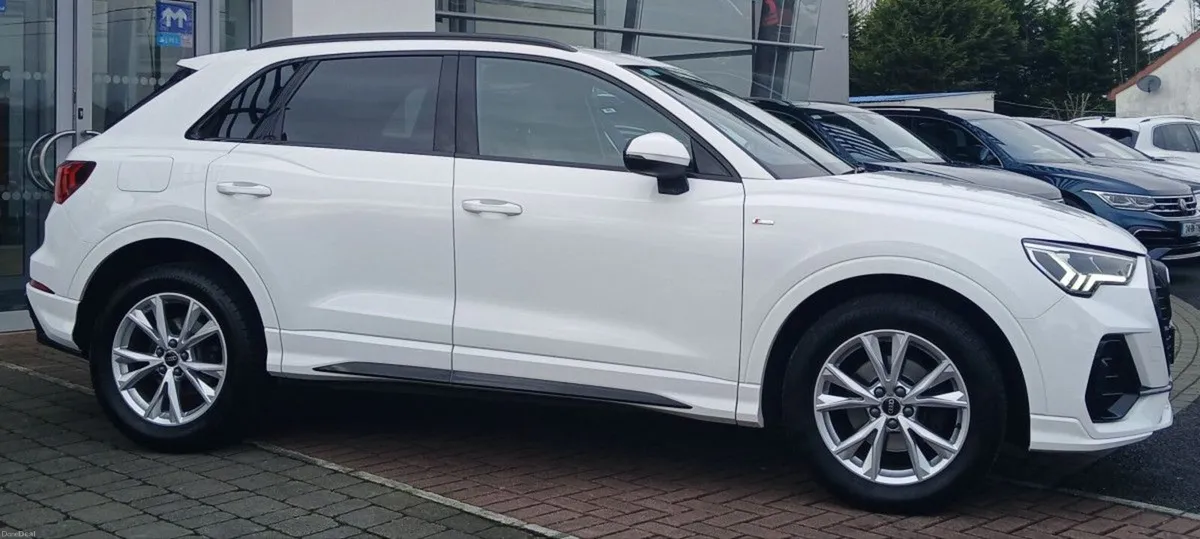 Audi Q3 S Tronic S line 35 TDI 150HP **LEATHER INT - Image 2