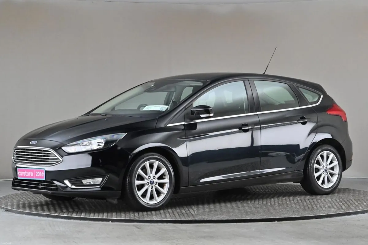Ford Focus 1.5 TDCi 120BHP TITANIUM 6SPD **SAT NAV - Image 4
