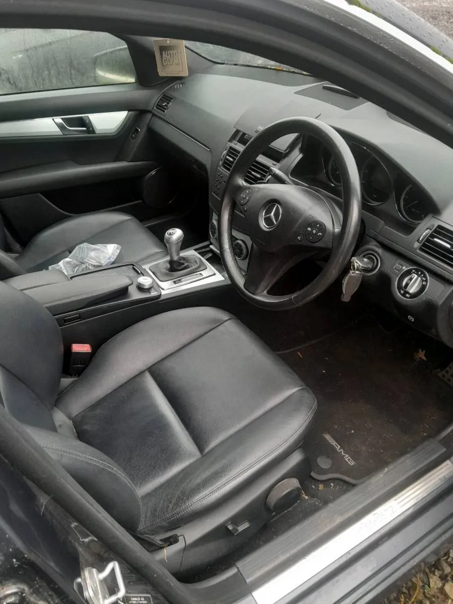 2010 MERCEDES C350 SPORT AUTO 5DR - Image 3
