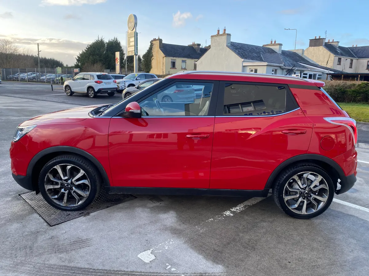 2017, SsangYong Tivoli - Image 4