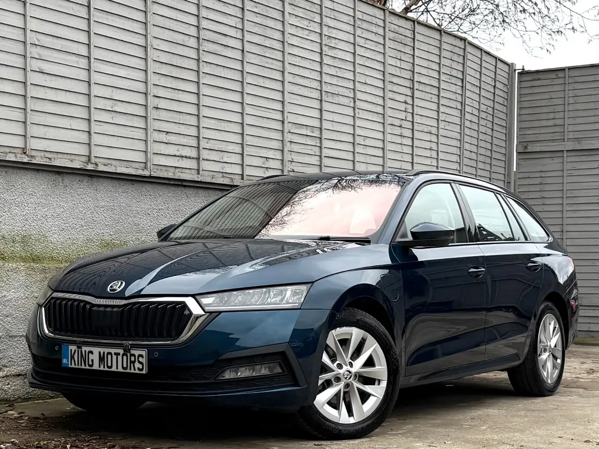 Skoda Octavia 2022 SE TECHNOLOGY PHEV / DSG AUTO - Image 4