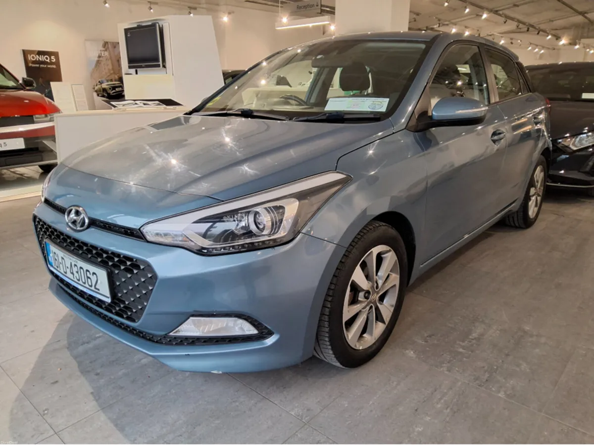 Hyundai i20 DELUXE - Only 56,000 Km- - Image 4