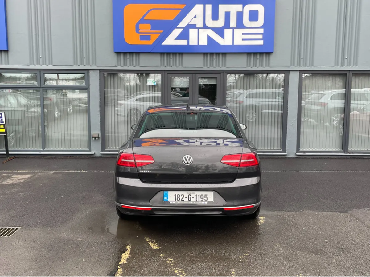 Volkswagen Passat HIGHLINE 1.6 TDI MANUAL 6SPEED F - Image 4