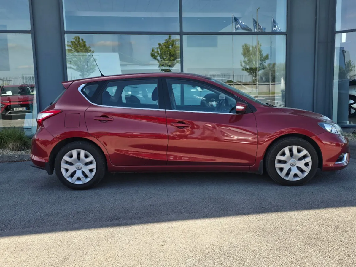 Nissan Pulsar 1.5 XE 4DR - Image 2
