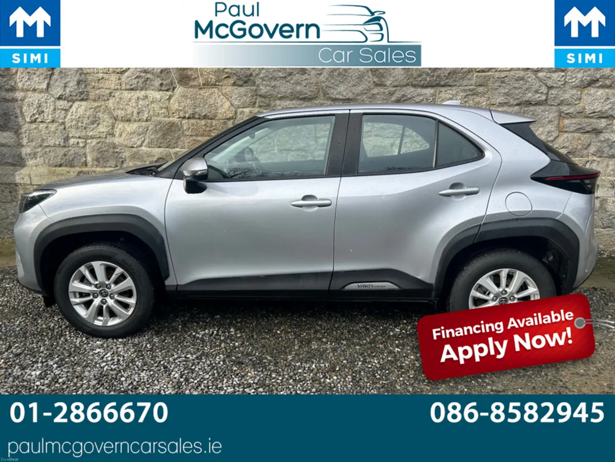 Toyota Yaris Cross CR LUNA 4DR AUTO**//**REVERSE C - Image 2