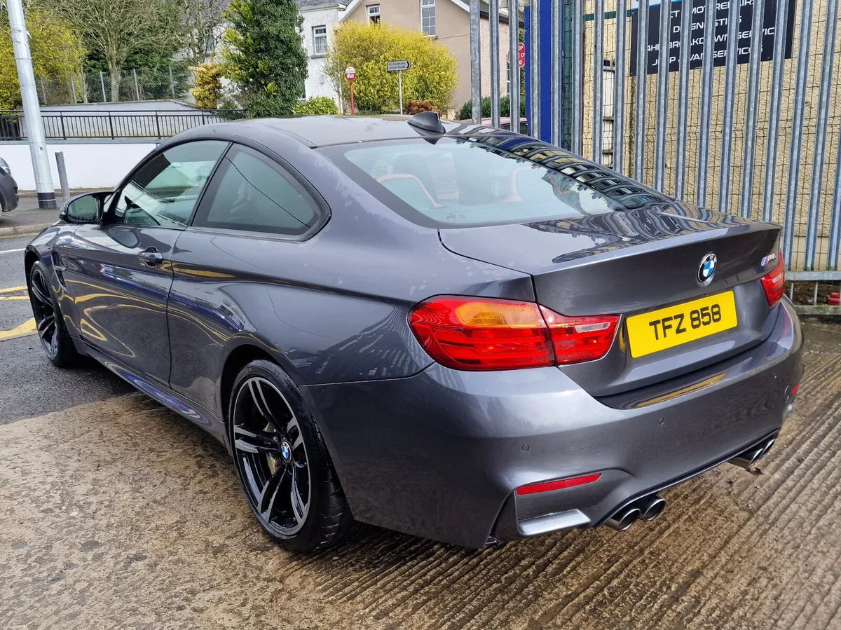 BMW M4 Manual **£10435 OF OPTIONS** - Image 3