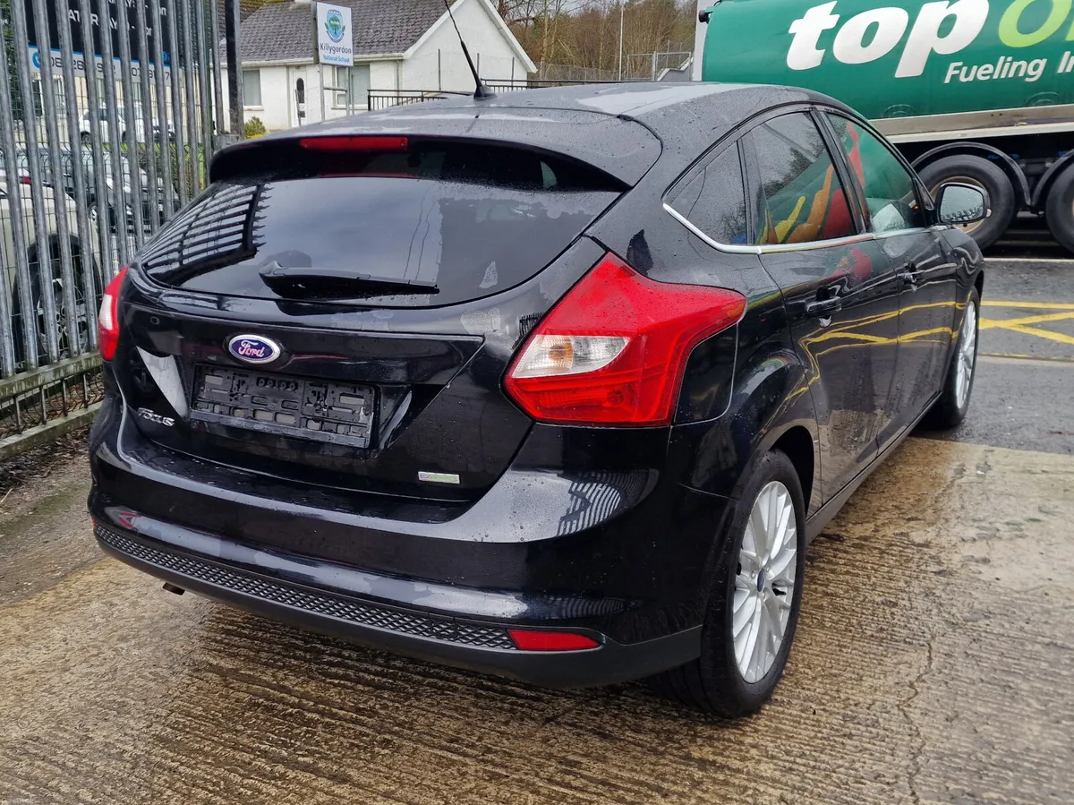 2014 Ford Focus 1.0T EcoBoost Zetec - Image 4