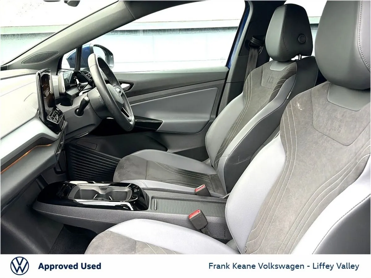 Volkswagen ID.4 77KWH LIFE DX 174BHP *BLUE DUSK* * - Image 4