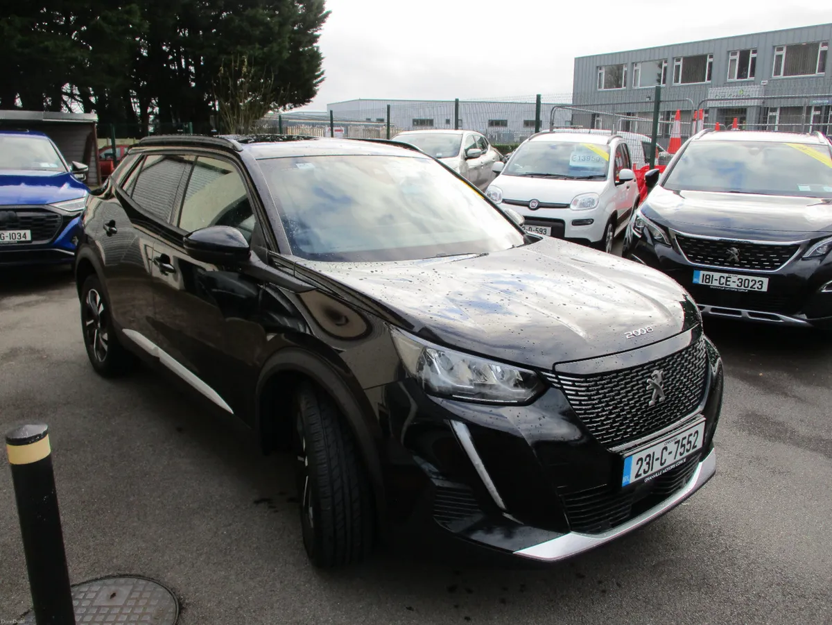 Peugeot 2008 Allure 1.2 petrol  2023 - Image 3