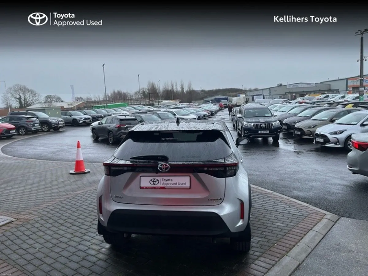 Toyota Yaris Cross HYBRID ELECTRIC SOL - Image 4