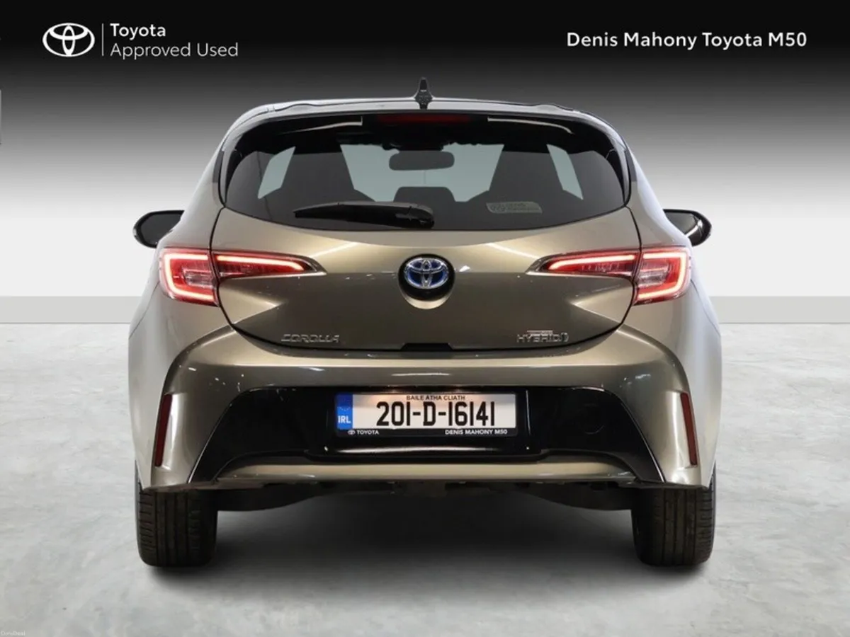 Toyota Corolla Luna Sport Hybrid Hatchback - Image 4