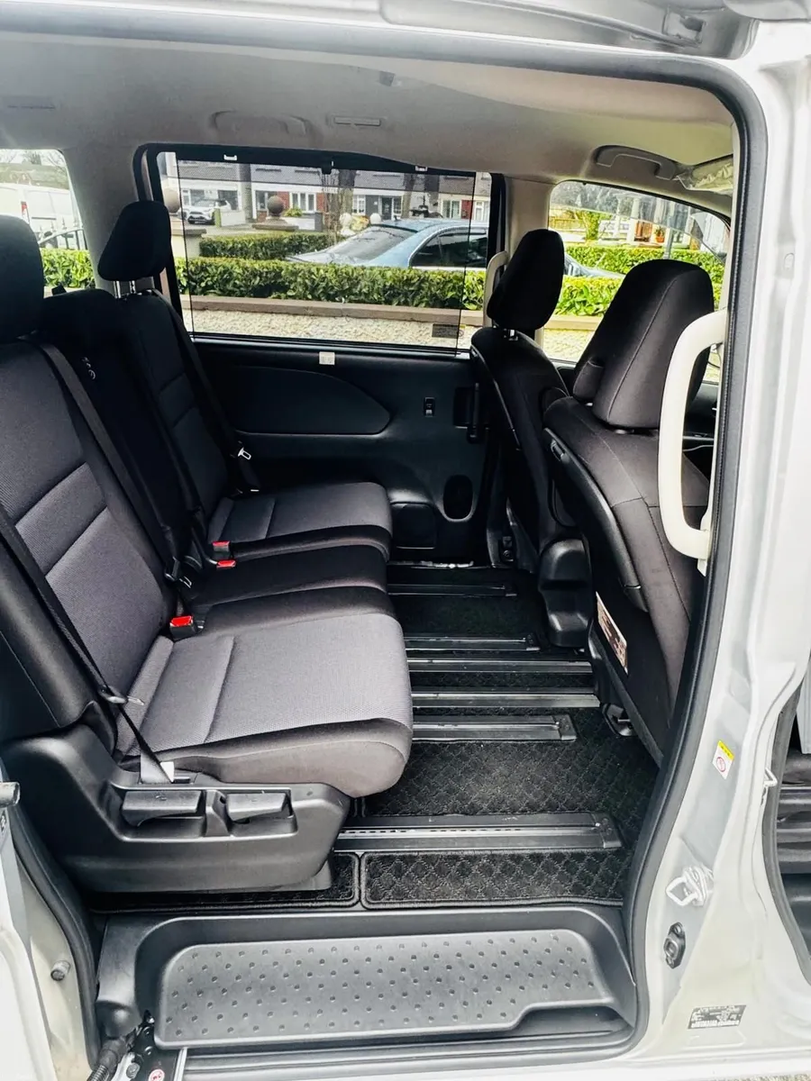 Nissan Serena 2020 - Image 1