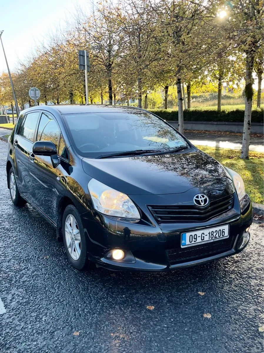 Toyota Verso 7 seater - Image 1