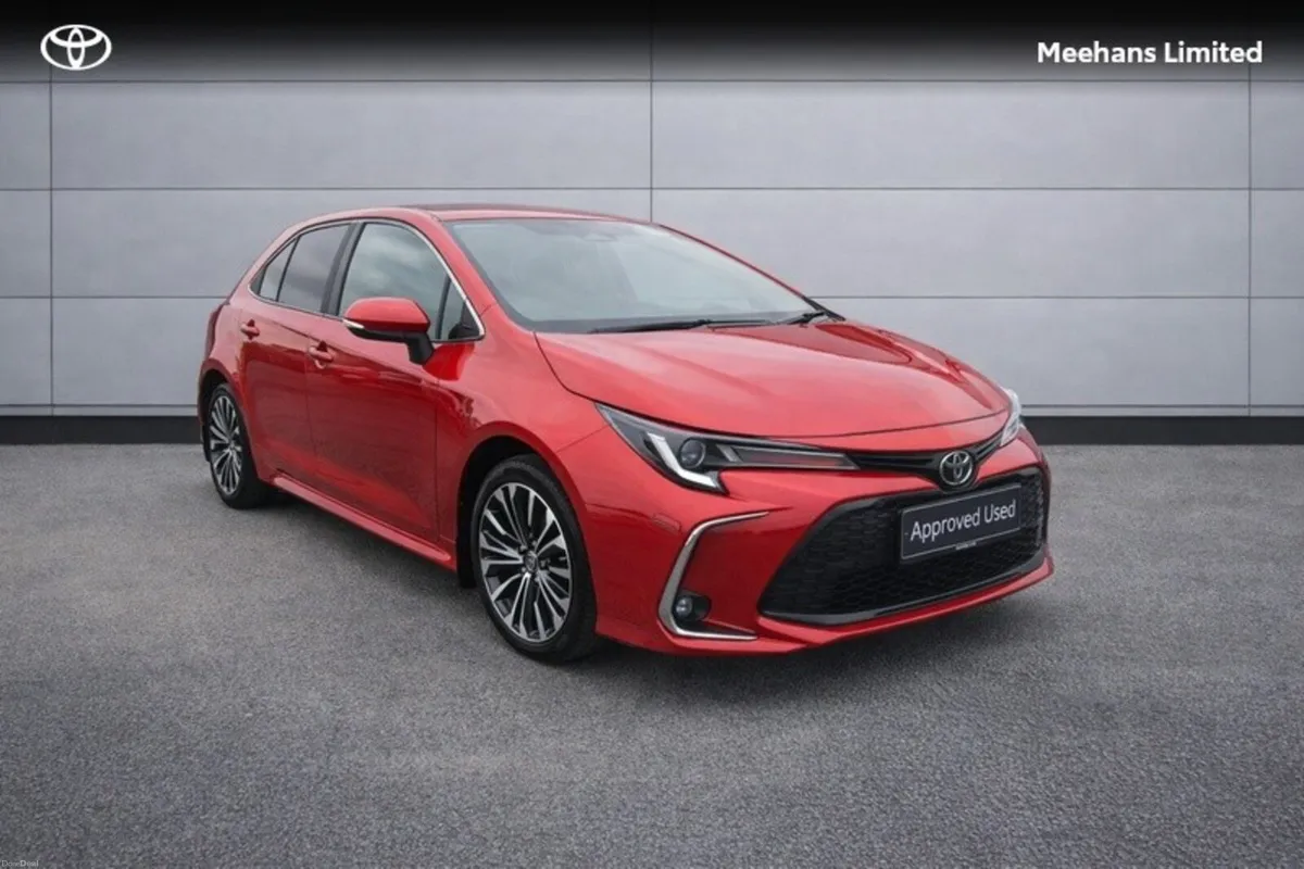 Toyota Corolla COROLLA LUNA SPORT SALOON - Image 1