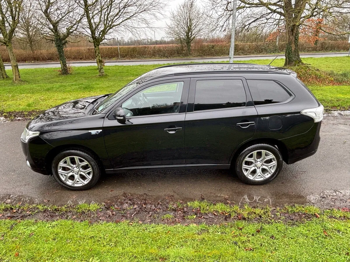 Mitsubishi Outlander NCT 11-26 - Image 4