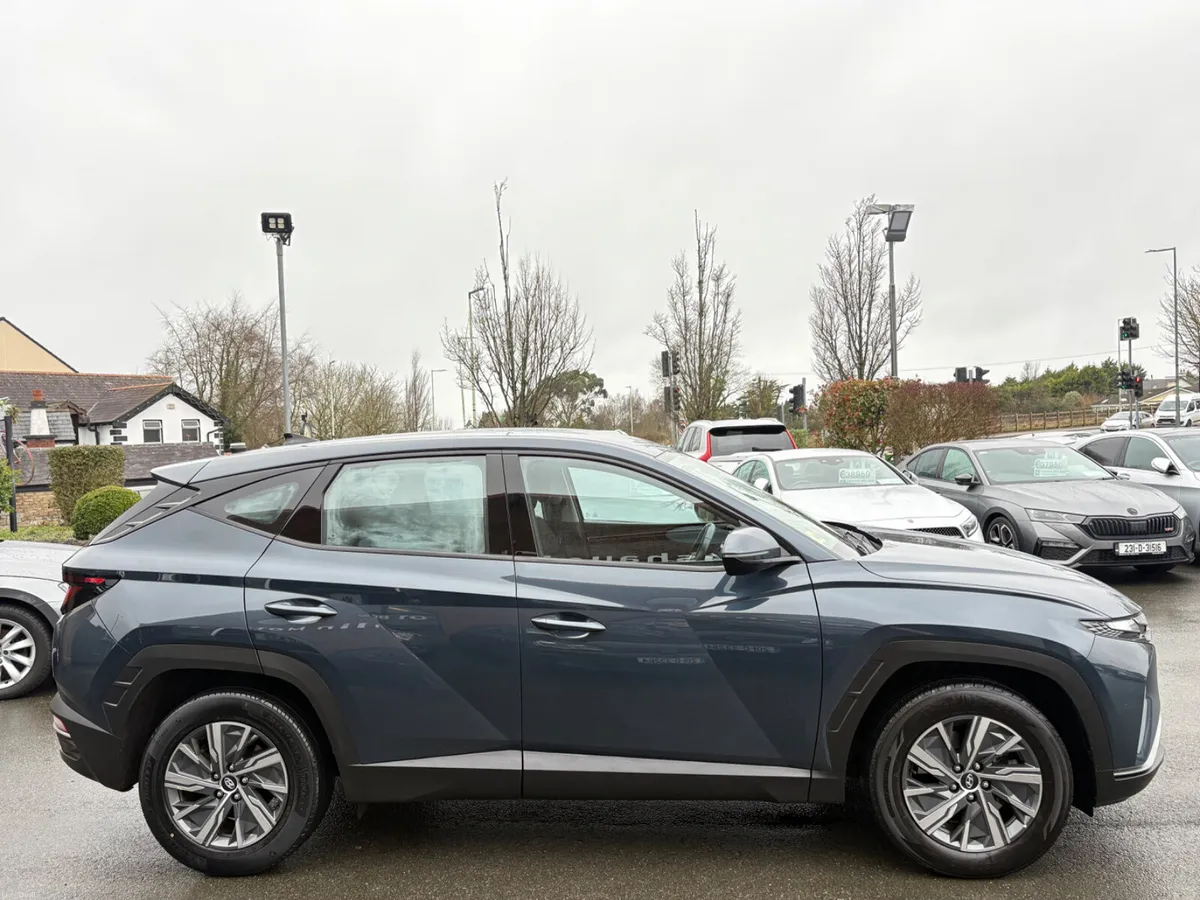 221 Hyundai Tucson Comfort Plus *Low Kils* - Image 4
