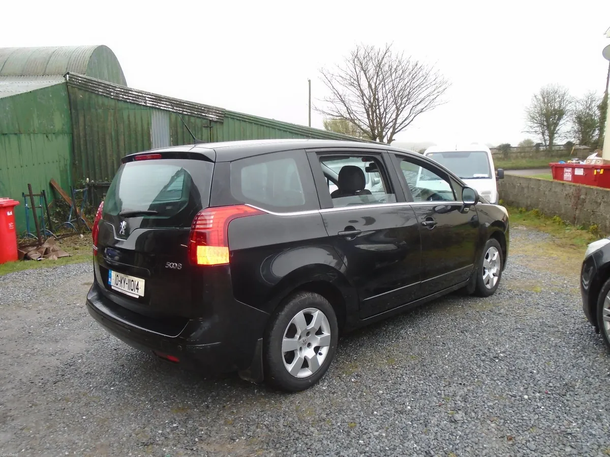 Peugeot 5008 2010 - Image 3