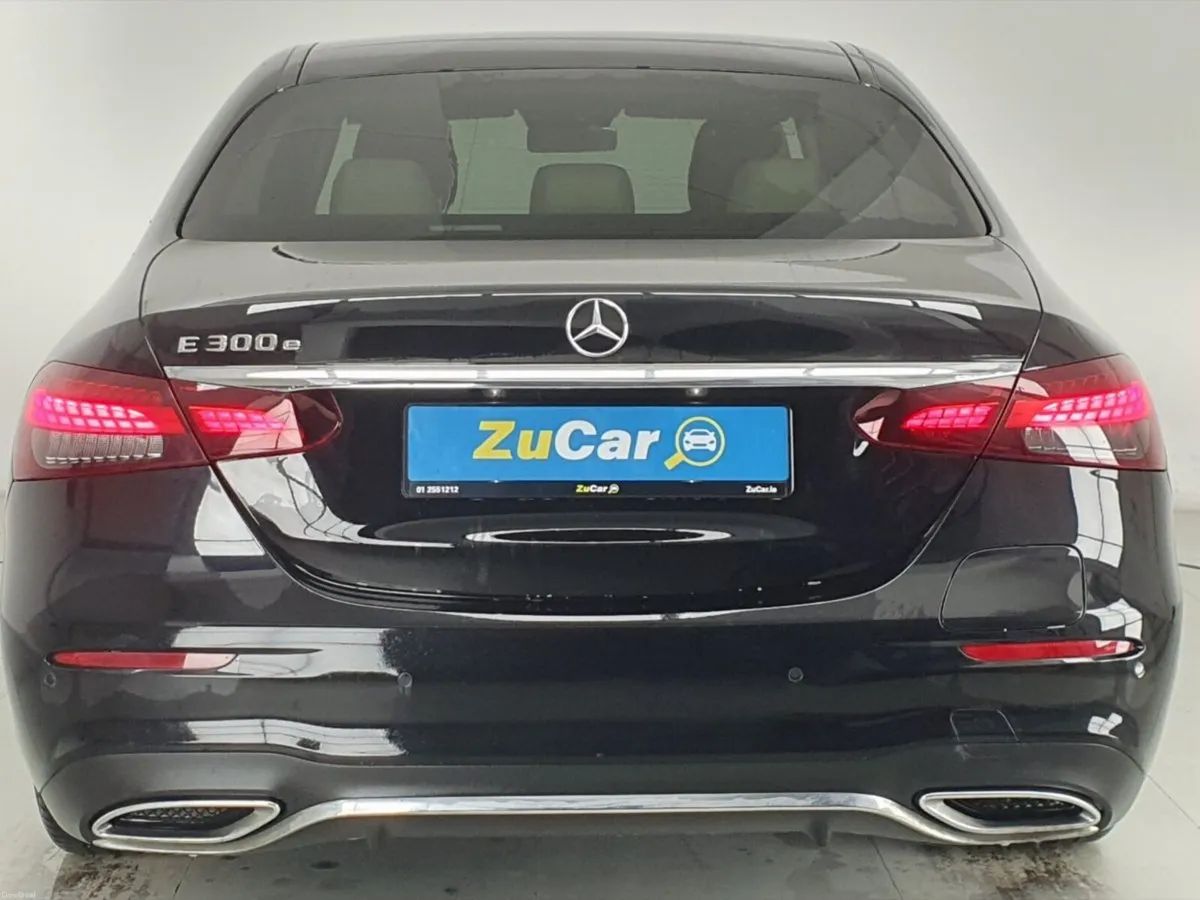 Mercedes-Benz E-Class E 300 e PHEV AMG Line - Image 4