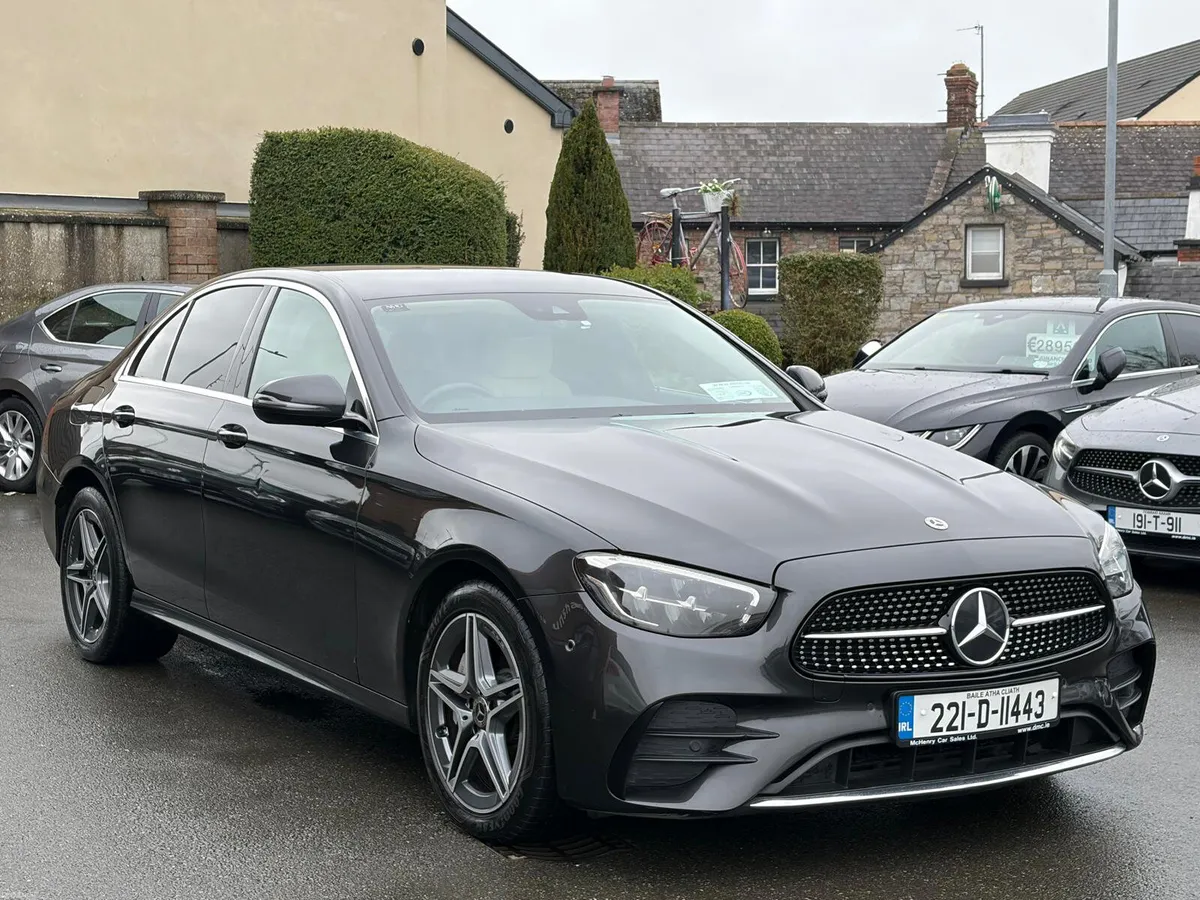 221 Mercedes-Benz E300DE AMG Line *Great Spec* - Image 3