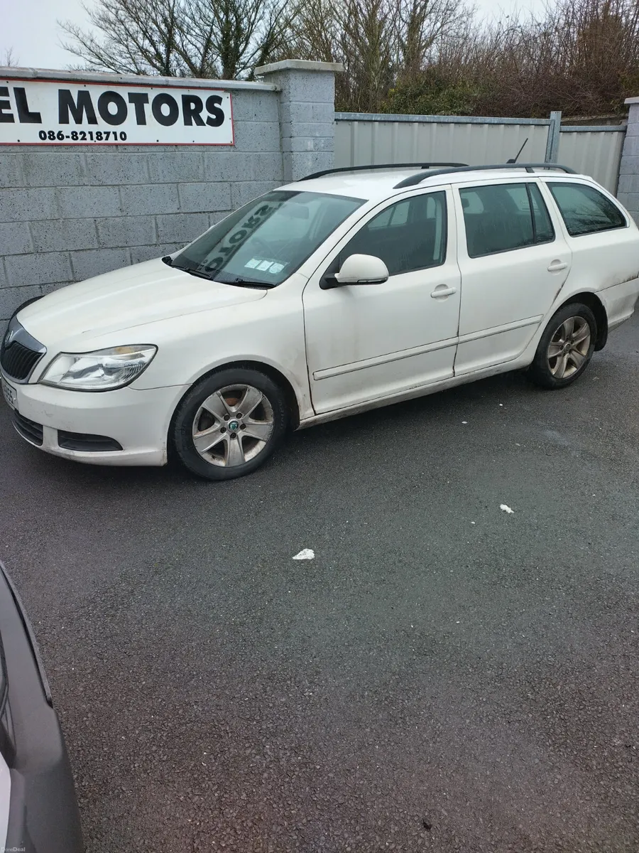 Skoda Octavia 2011 - Image 4