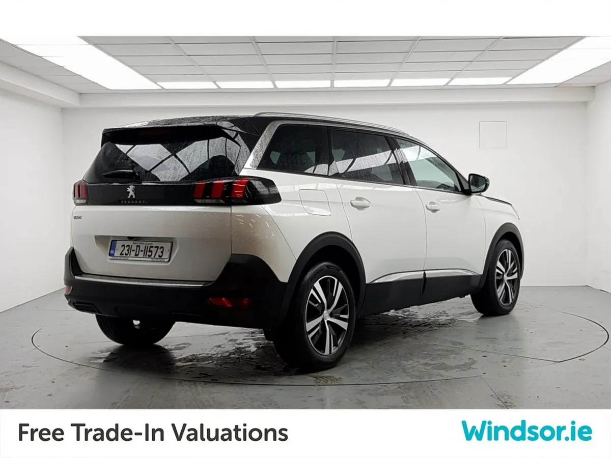 Peugeot 5008 1.5 BlueHDi 130bhp Allure - Image 3