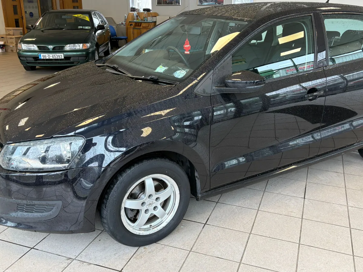 Volkswagen Polo 2012 1.2 AUTOMATIC - Image 2