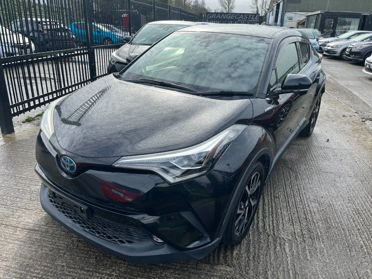 TOYOTA C-HR 2019, 1.8 HYBRID AUTO LOW KM HIGH SPEC - Image 2