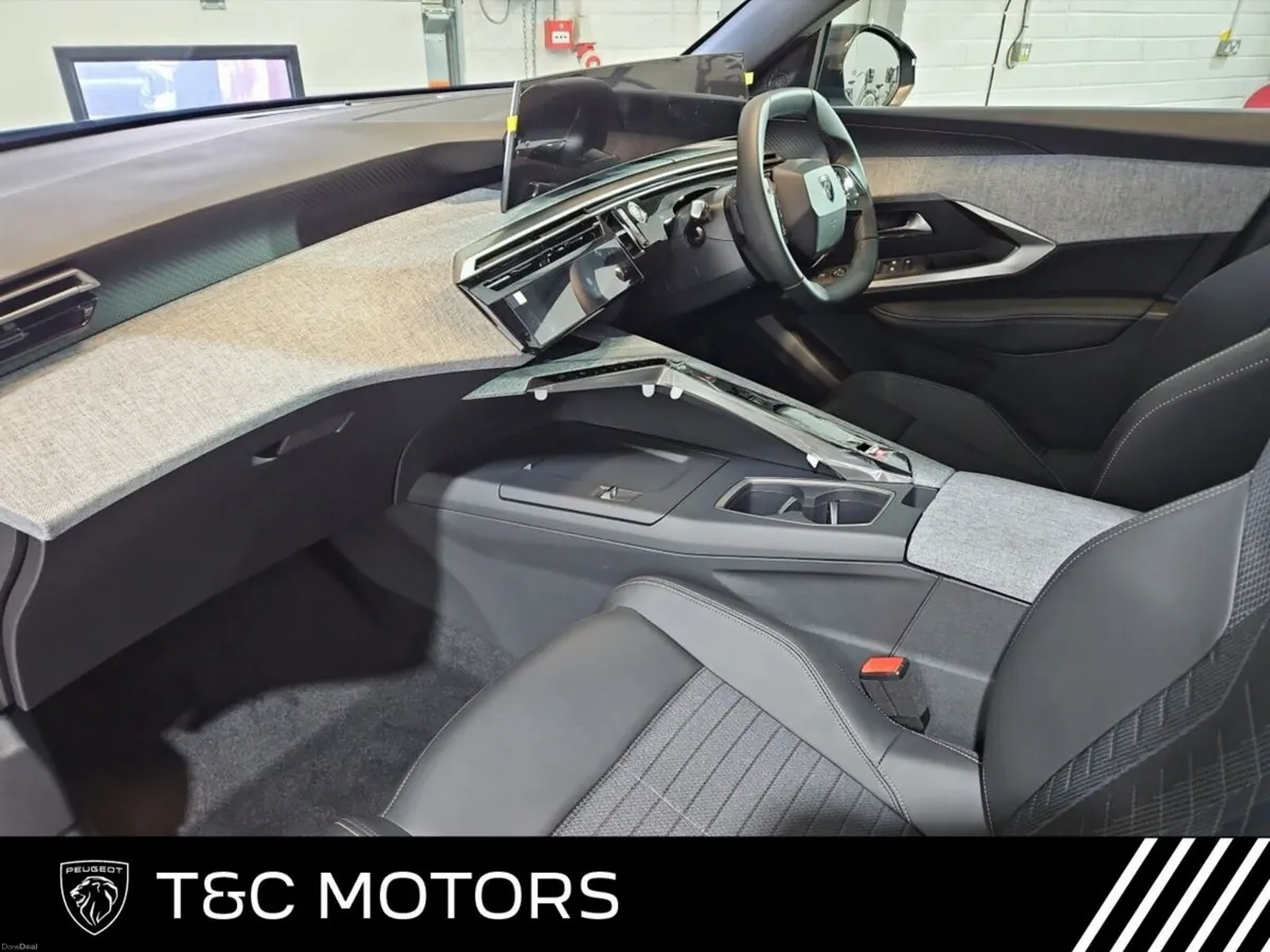 Peugeot 5008 ALL NEW 5008 Allure Hybrid * IN STOCK - Image 4