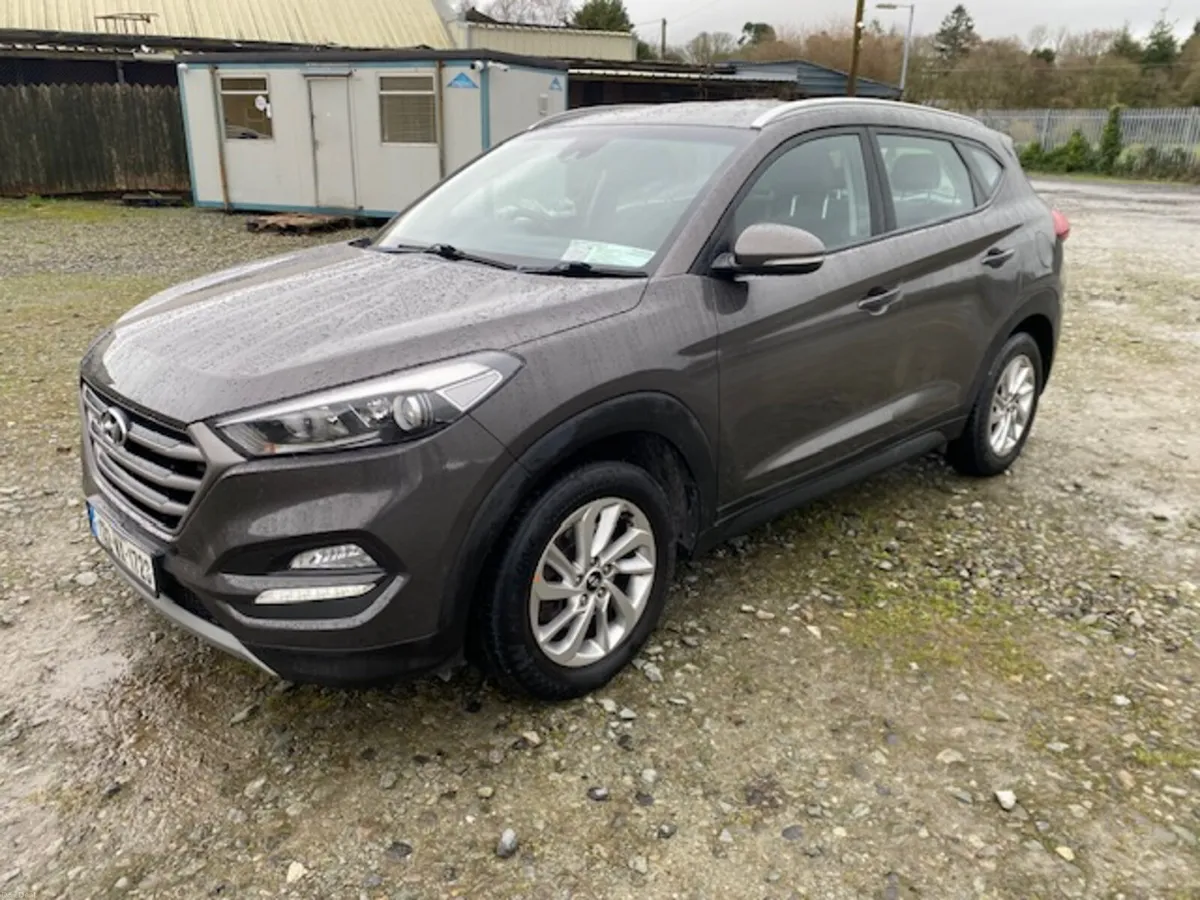 172 Hyundai Tuscon SE - Image 4