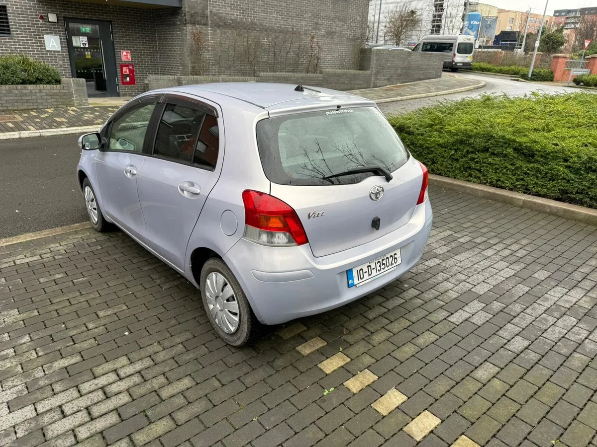 TOYOTA VITZ LOW MILEAGE €4500 - Image 3