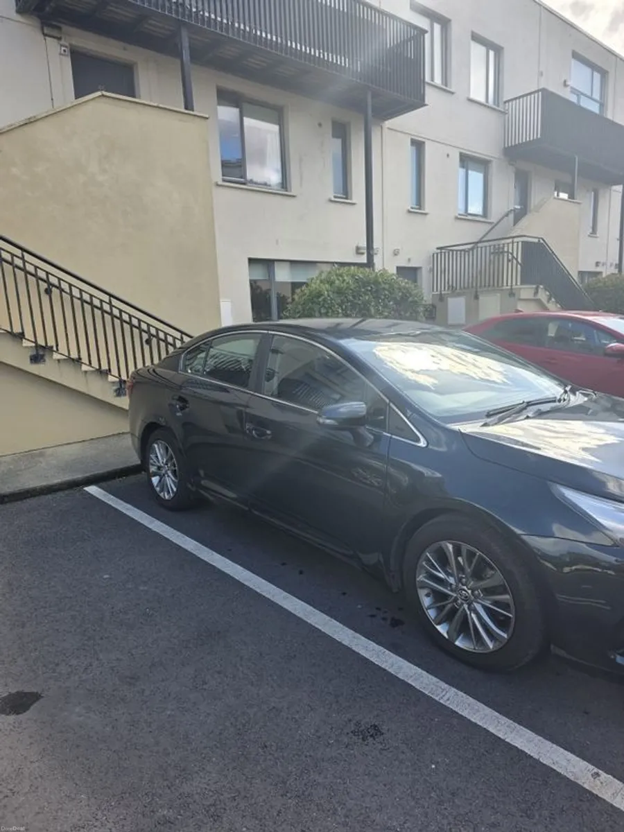 2017 Toyota Avensis - Image 2