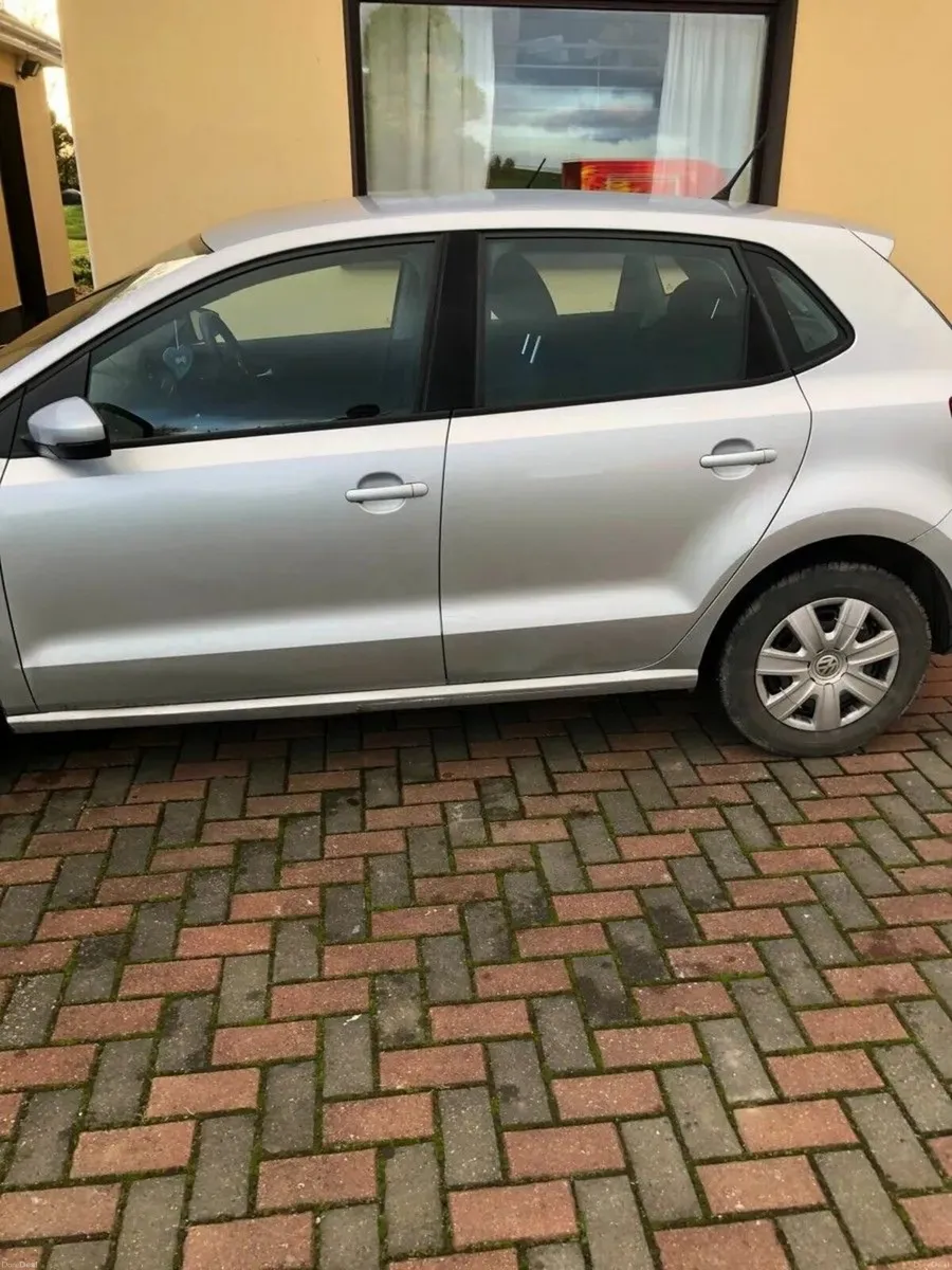 Volkswagen Polo 2011 - Image 3