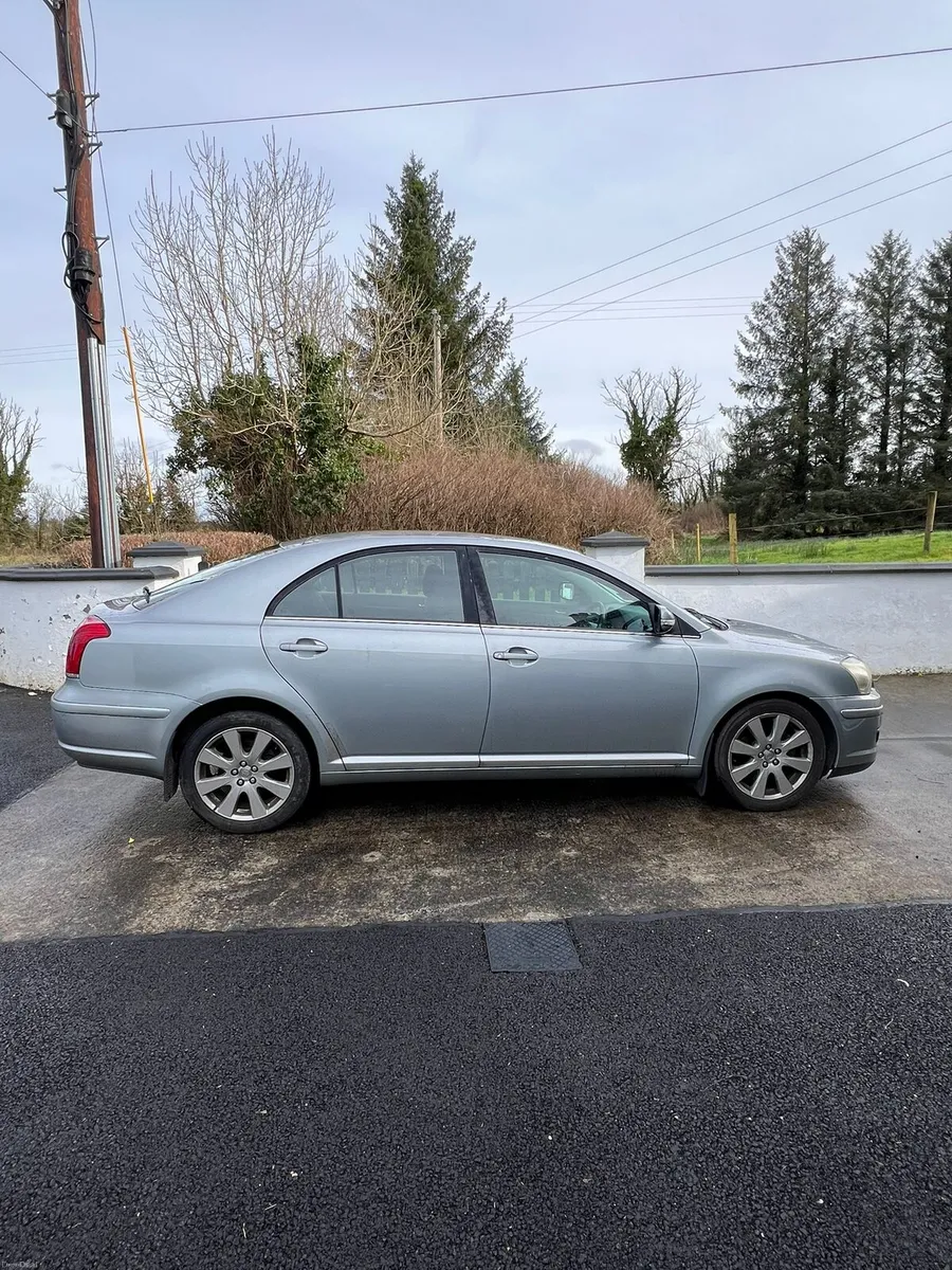 Toyota Avensis 2008 - Image 1